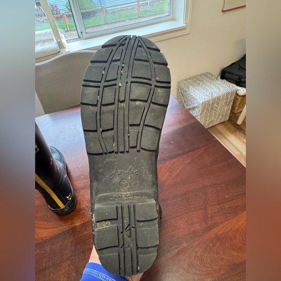 Joules Black Boots with Gold Bee Design - Picture 6 of 6